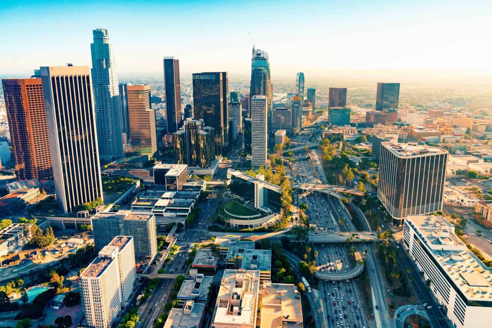 Los-Angeles-Skyline_California_USA
